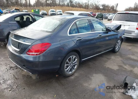 2016 Mercedes-Benz C 300 4Matic из США, поврежденный, VIN 55SWF4KB4GU138312